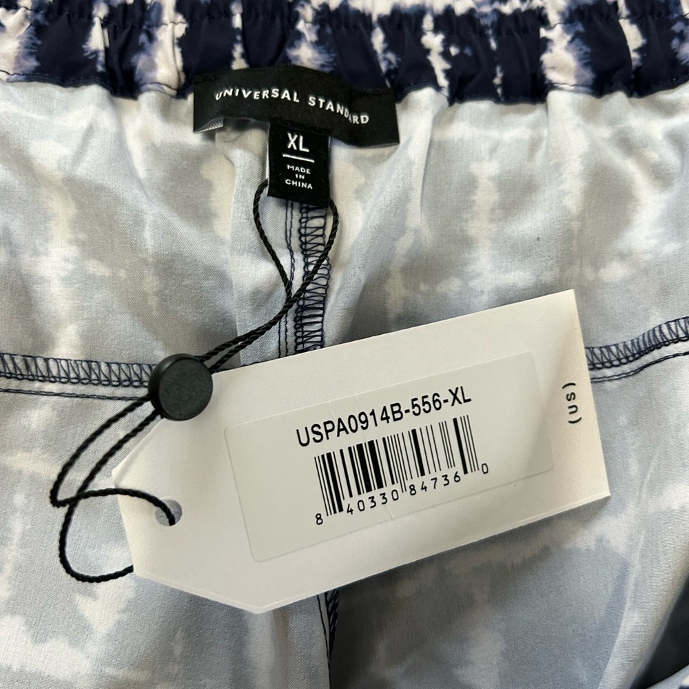 Universal Standard Blue and White Swim shorts NWT US size Large (women’s 22-24) - Picture 5 of 9